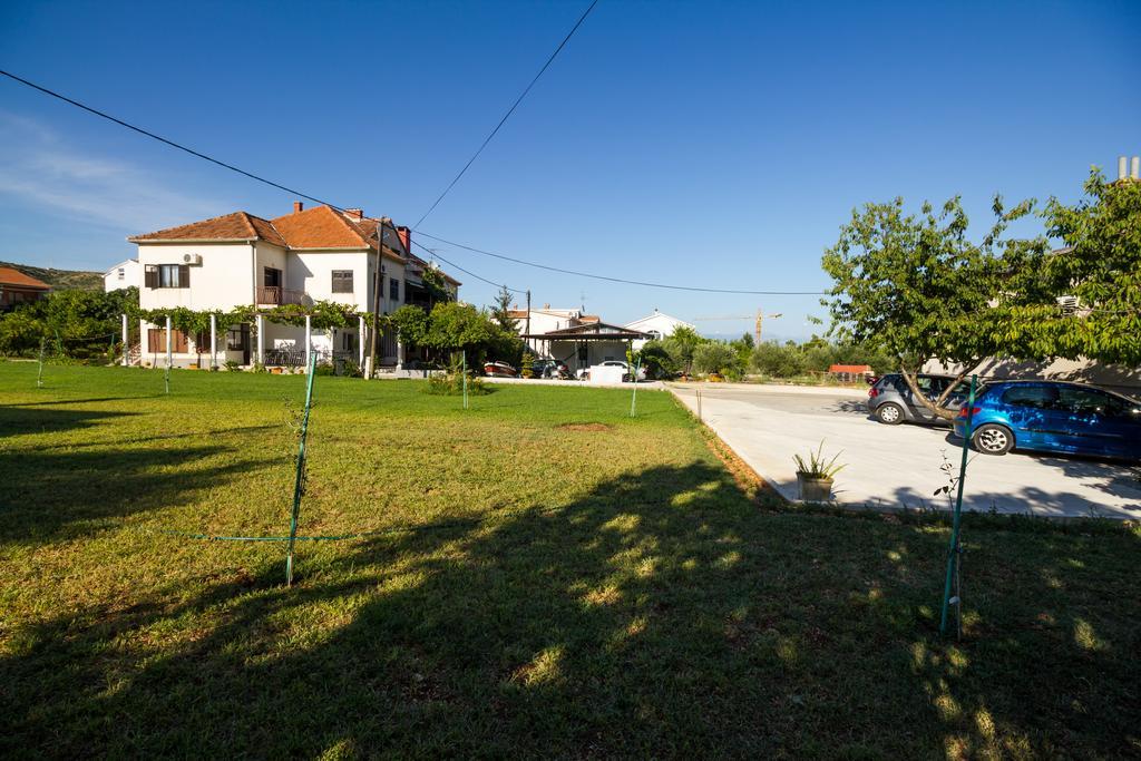 Apartments Svilan Trogir Exterior photo